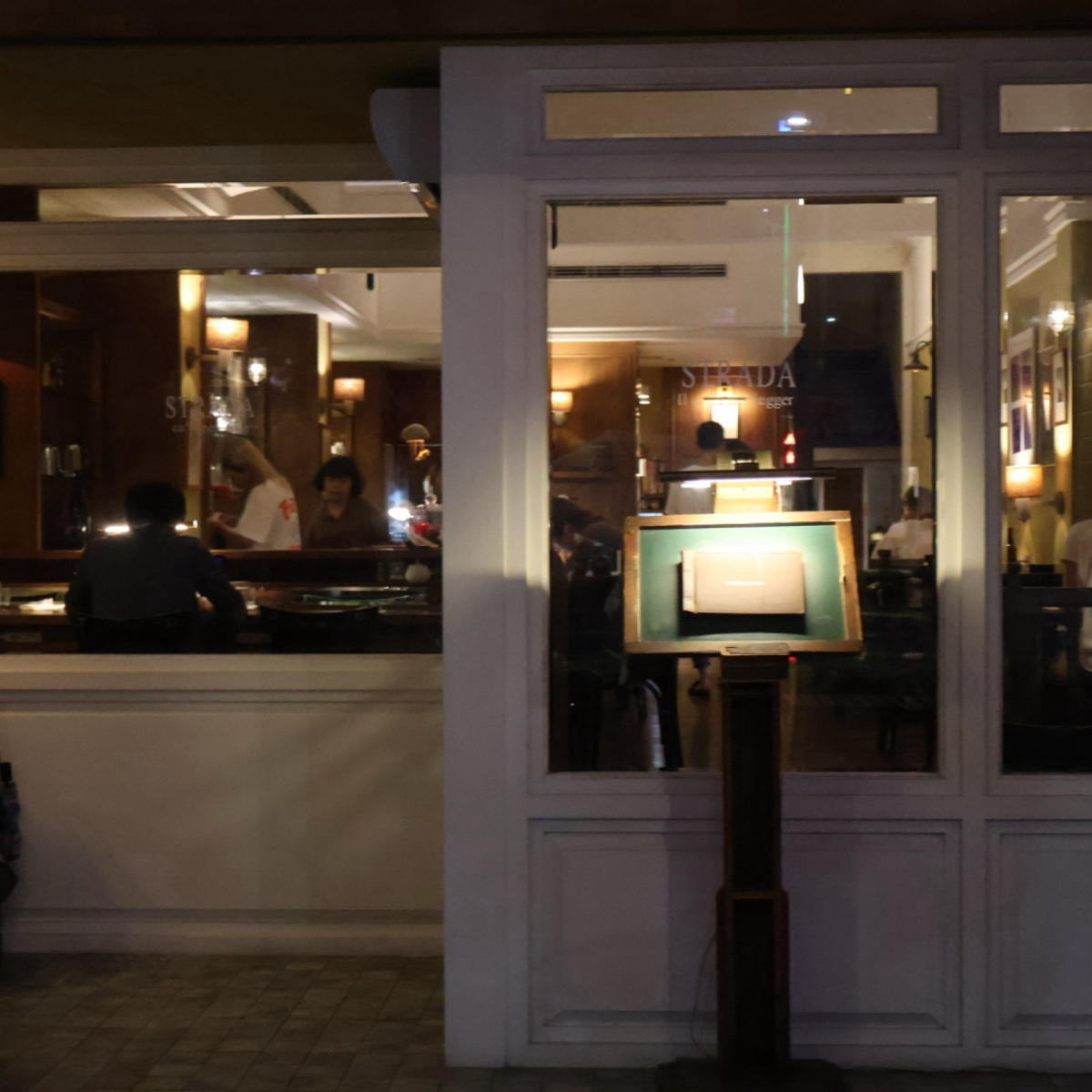 步道咖啡館 Cafe Strada 的外觀氛圍圖片： 由HIH J 拍攝