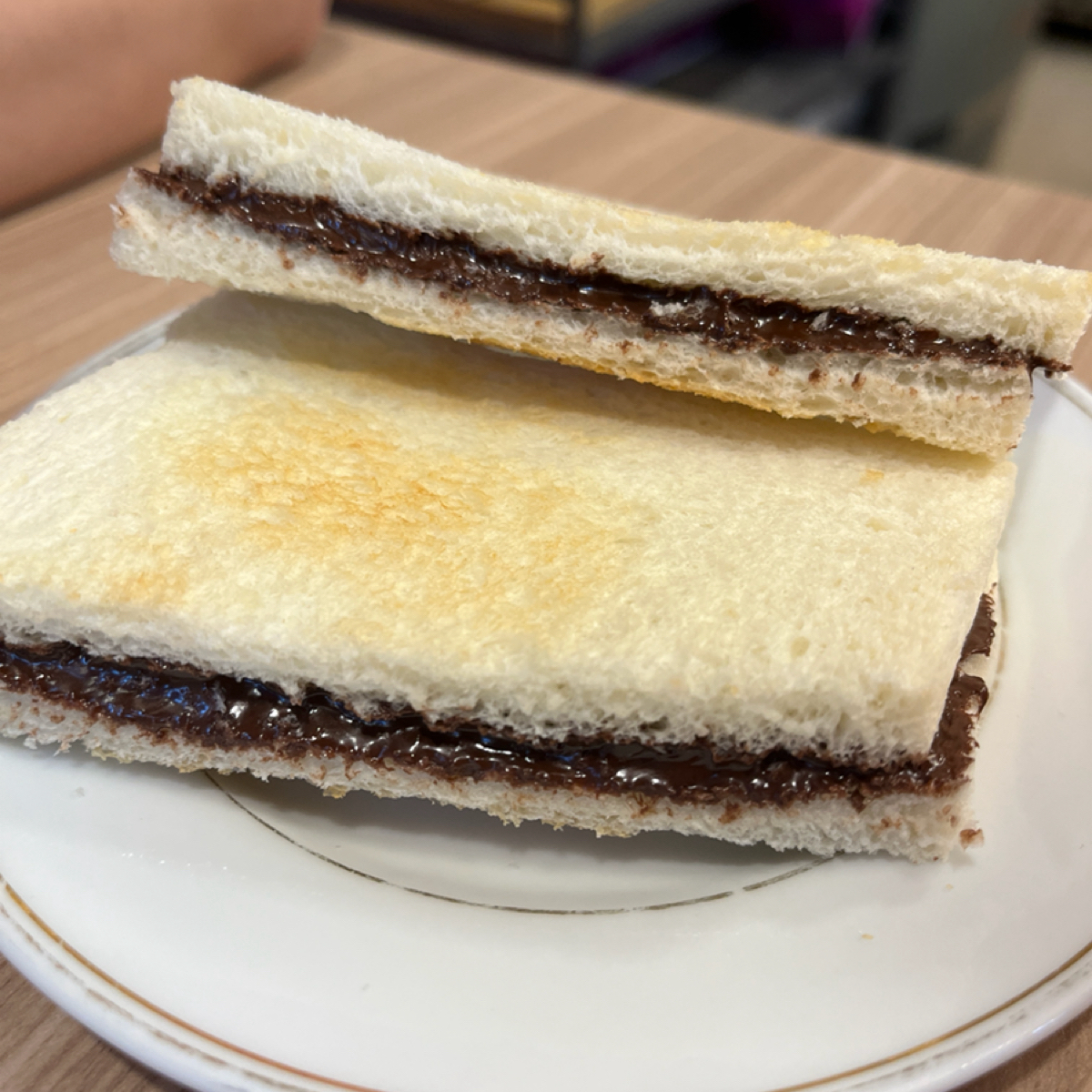 Meal image of Apple 203: 巧克力吐司 shot by 打工仔