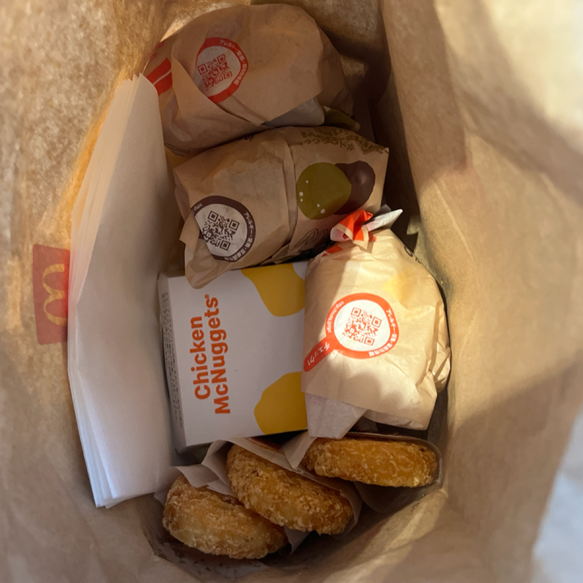 Meal image of マクドナルド 烏丸五条店: McGriddles Sausage &amp; Egg × 3
Hash Potato × 3
Chick shot by 七咪