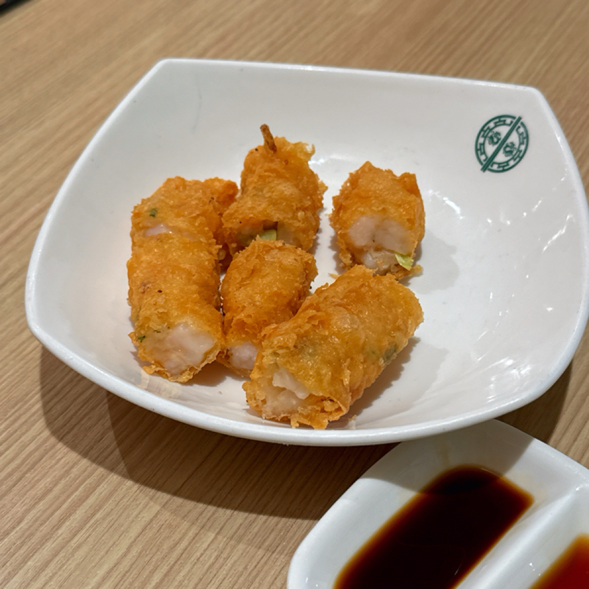 Meal image of 添好運 天母高島屋店: 鮮蝦腐皮捲（$158） shot by Ana
