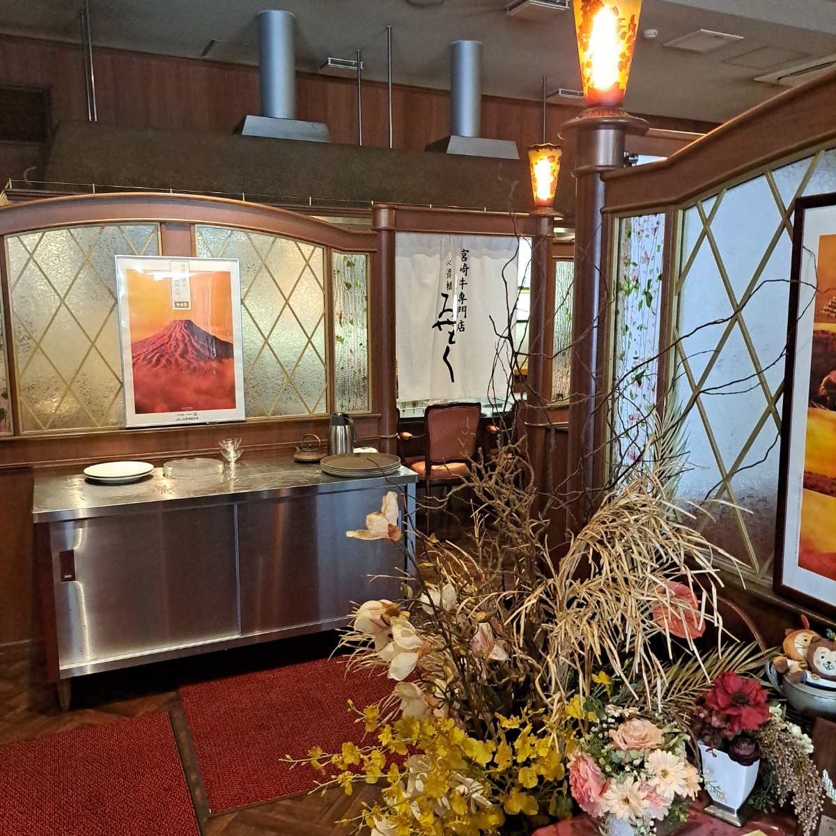 宮崎牛鉄板焼ステーキみやざき館 心斎橋みやちく みやざき館 の雰囲気の写真： byYear 