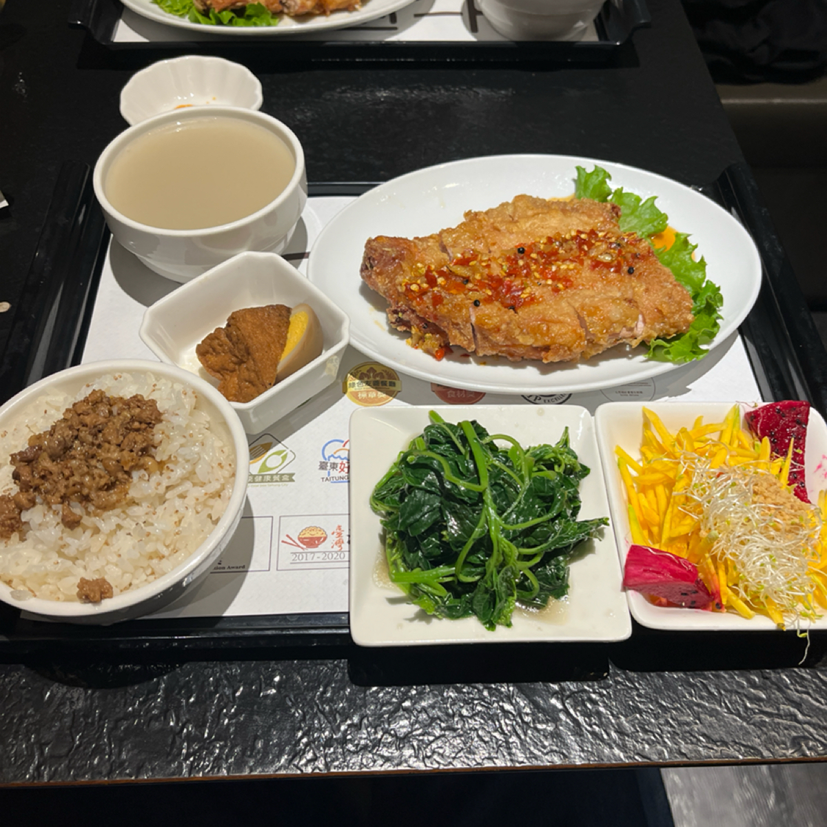 七里坡紅藜養生料理 のレストランの写真： byYo 