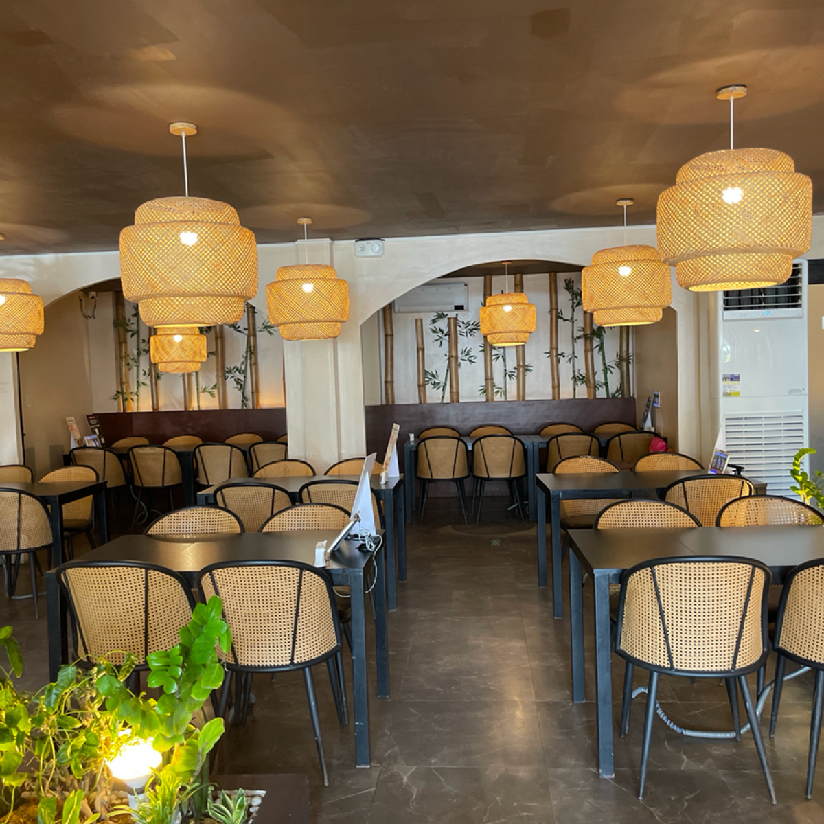 Pungryujeong Pavilion の雰囲気の写真： by雜學生-吃點什麼 