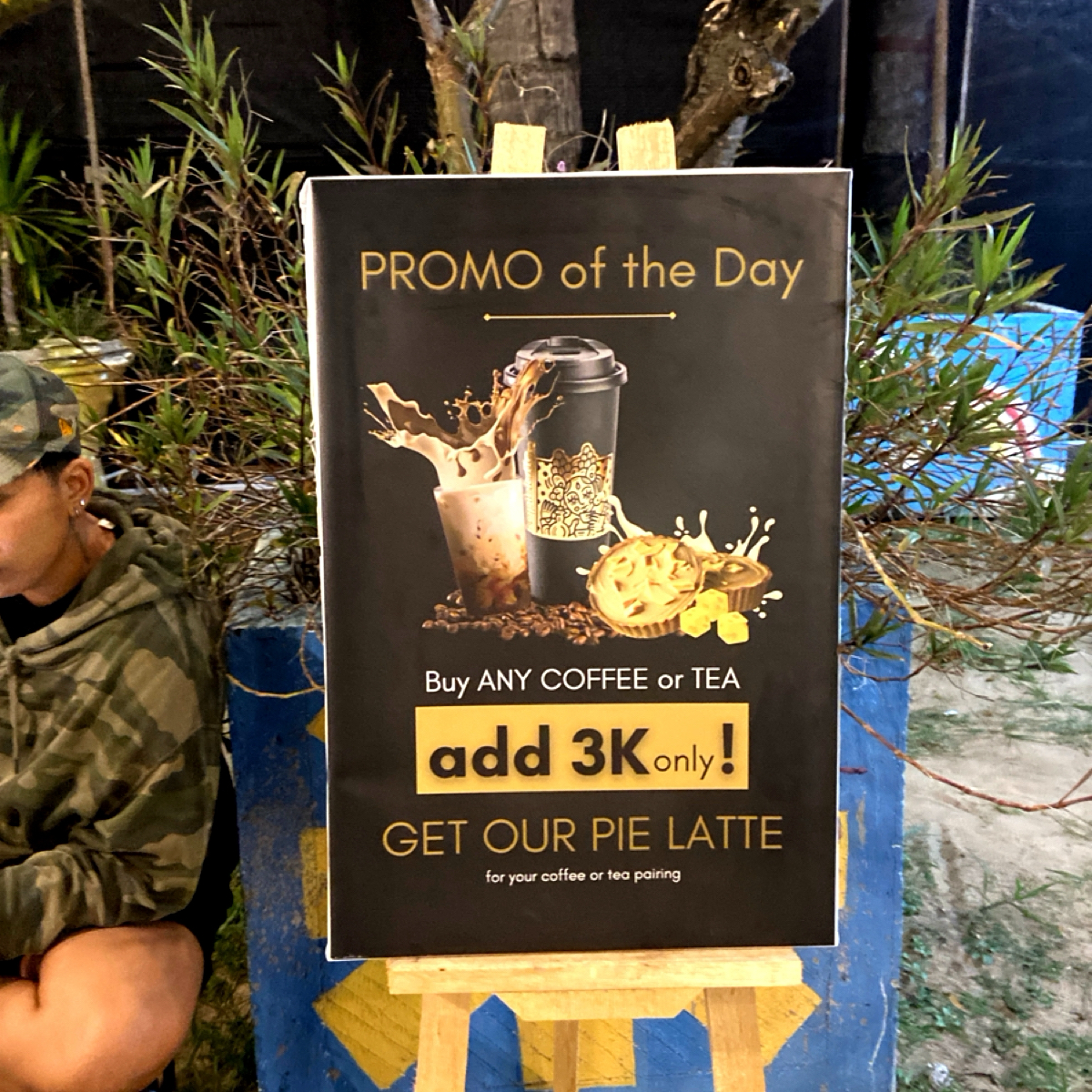 Kopielatte Coffee &amp; Pie Latte  Bali のメニューの写真：點心派原價 IDR6000，搭配飲品 IDR3000。 by每個人都在找他的貓 