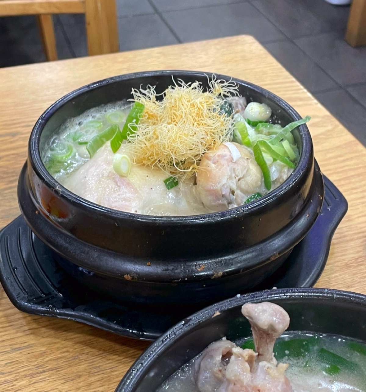 百年土種蔘雞湯 백년토총삼계탕 のレストランの写真： byHIH J 