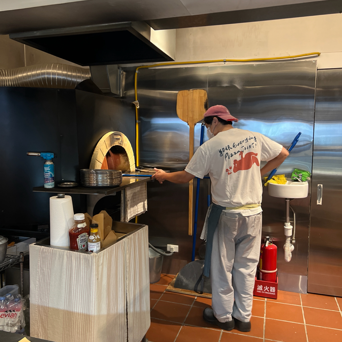 Pizza Round比薩斜躺 の雰囲気の写真：現做現烤 by動吃動吃動吃 