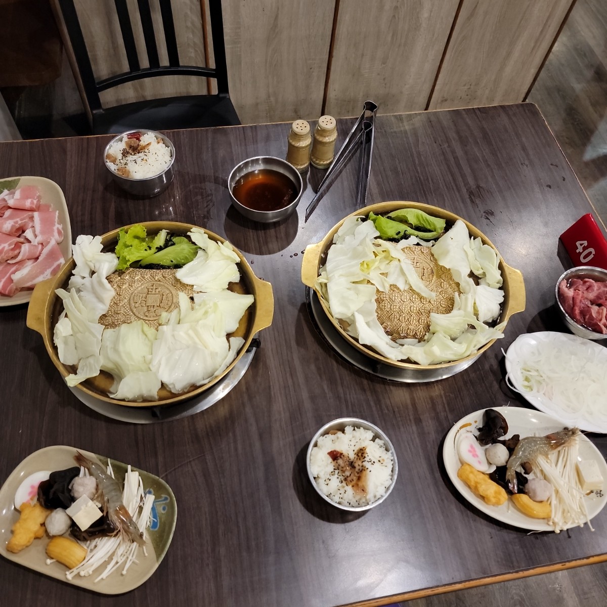 Meal image of 小紅豬石頭火鍋:  shot by Leo