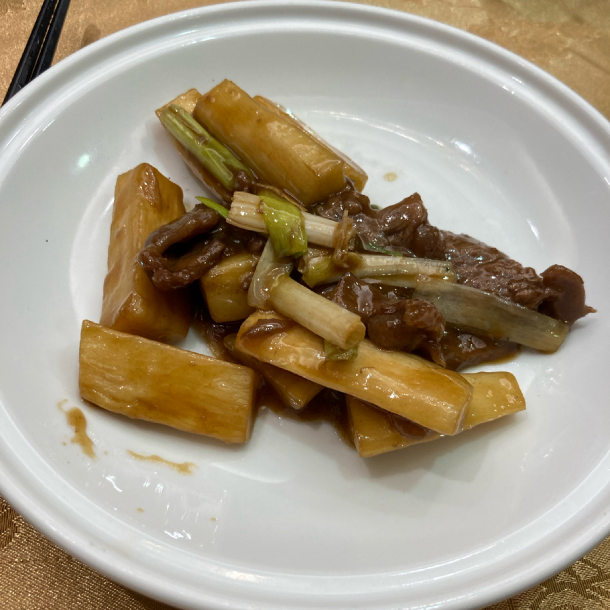 Meal image of 春申食府: 茭白筍牛柳 shot by 小蛙