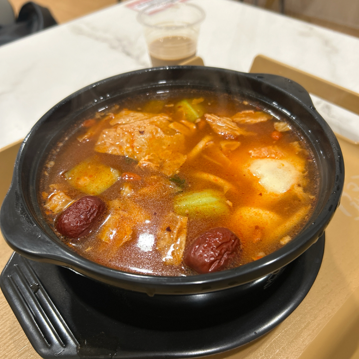 Meal image of 拎粥嗎: 番茄蔬食烏龍麵 shot by 我是誰（喵）