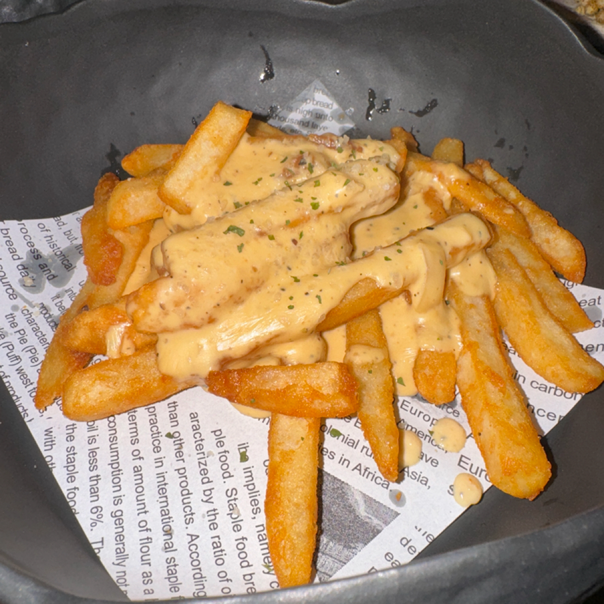 樓沉浸式餐酒館 的餐點圖片： 由三口元 拍攝
