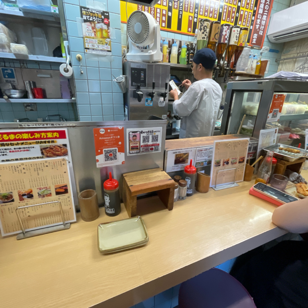 元祖串かつ だるま 新世界総本店 の雰囲気の写真： byFreddy Liu 