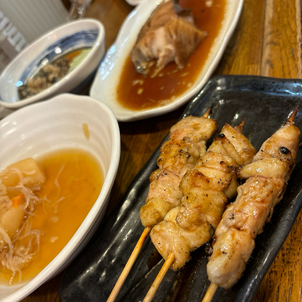 Suzuyoshi 🍻 鈴芳 居酒屋 🍺 Hoppy Beer 淺草 のレストランの写真：🍻 Cheers, xoxo 🥢 by2QT2BSTR8 