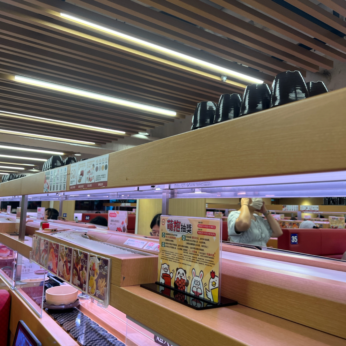 スシロー壽司郎 台北館前路店 の雰囲気の写真： byCrypto_foodie 