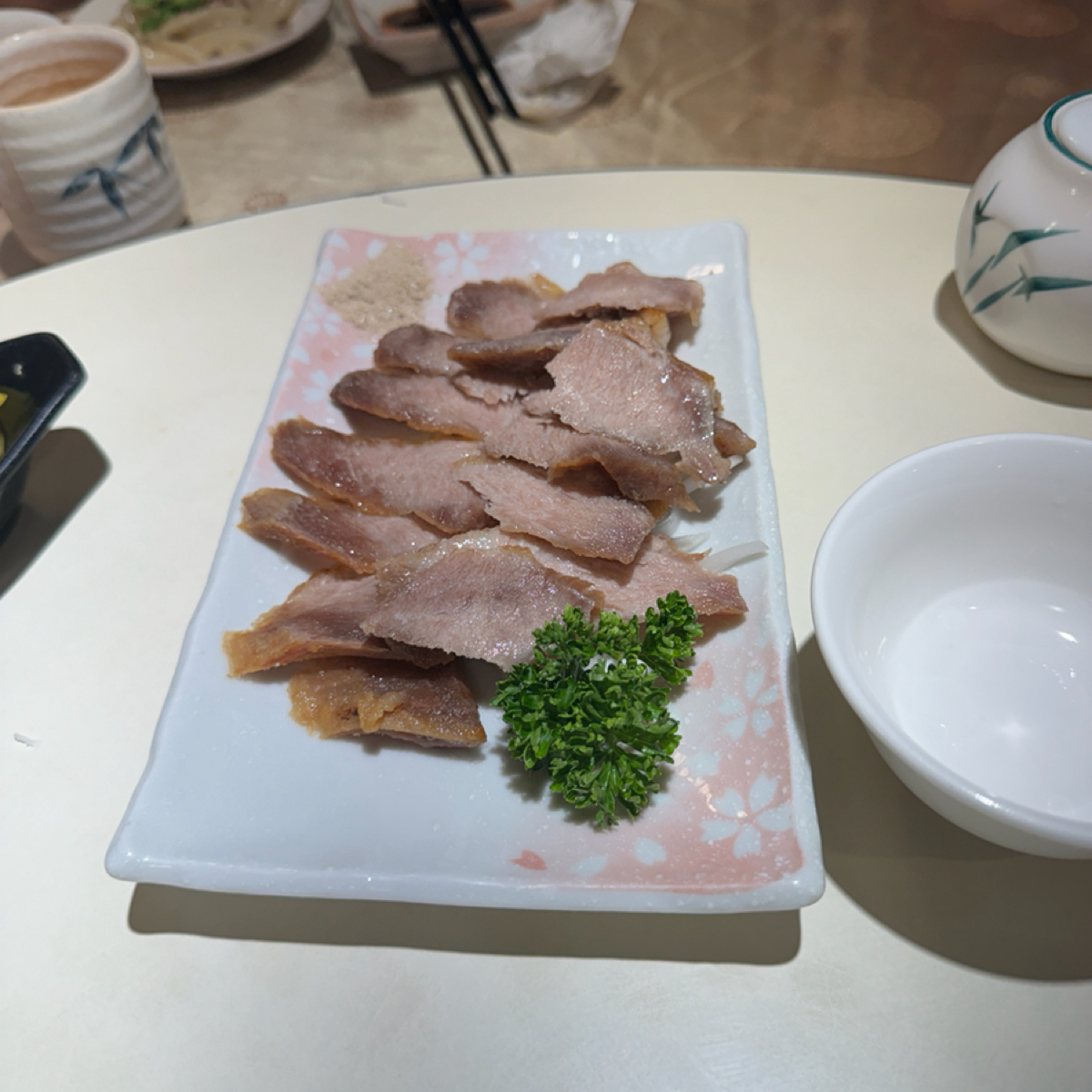椿山日本料理 的餐點圖片：松阪豬 由食、動、健康 拍攝