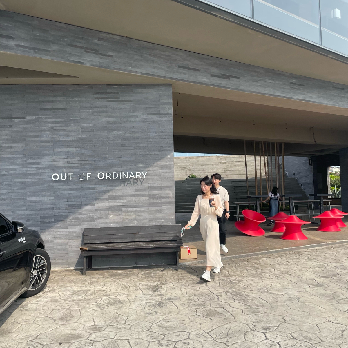 Cafe Out of Ordinary 的外觀氛圍照片在 Fooday 美食社群 | 找餐廳不踩雷，最真實的美食 App