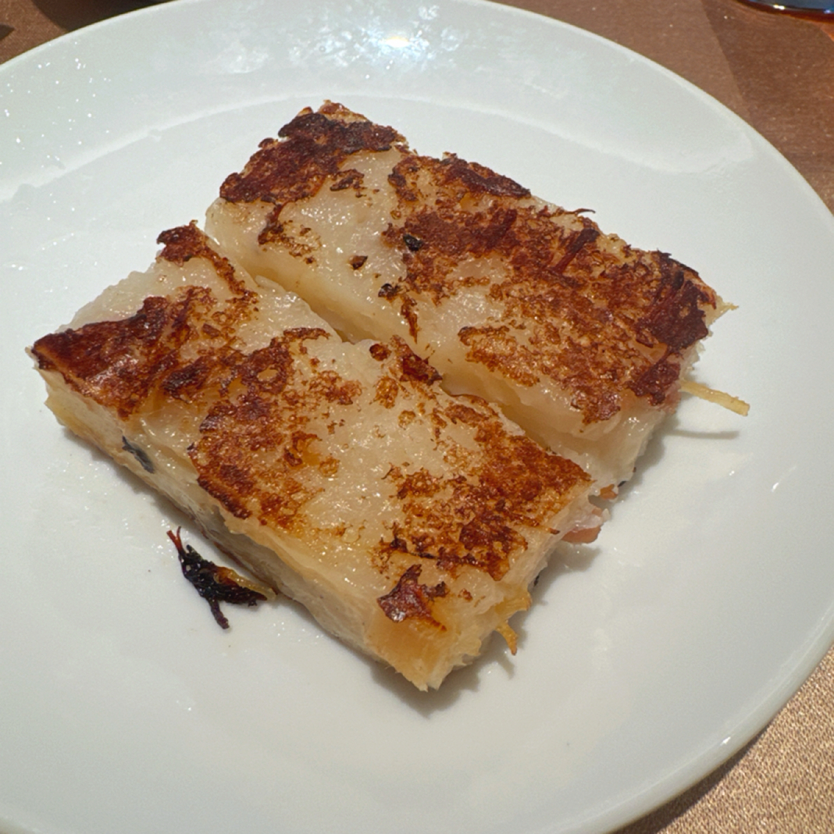Meal image of 禧粵樓中餐廳: 干貝蘿蔔糕 shot by 跟著小胖吃胖胖