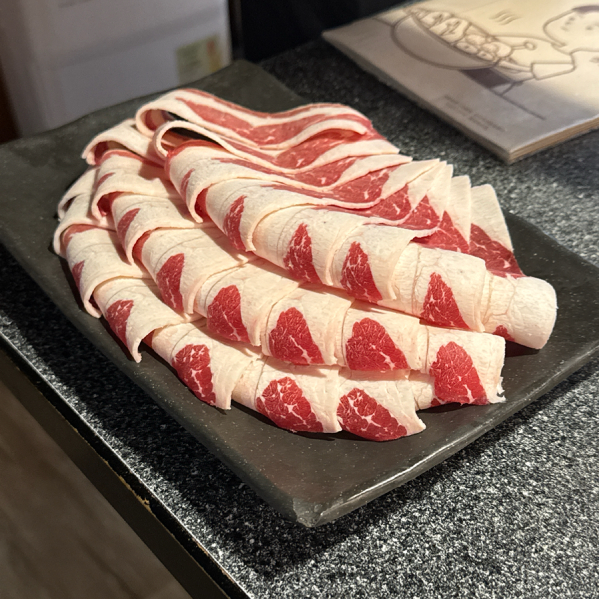 五麥壽喜燒鍋物 のレストランの写真：牛胸腹 by嗚啦 