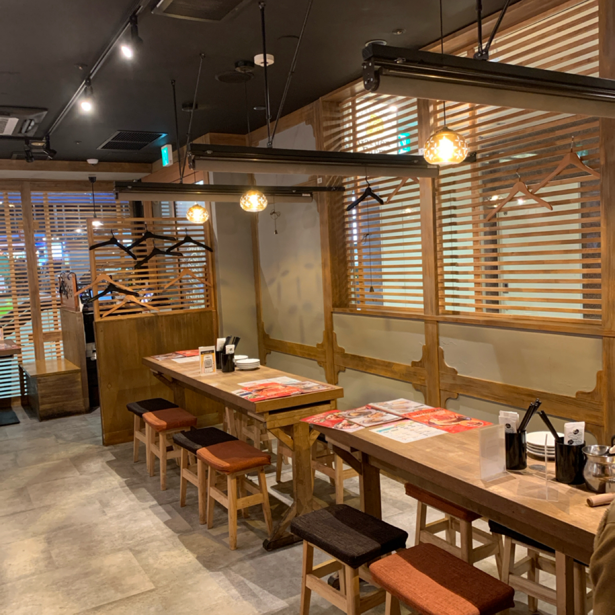 Vibe image of シカゴピザと溶岩ハンバーグ ガーデンファーム  大阪駅前店:  shot by shoko