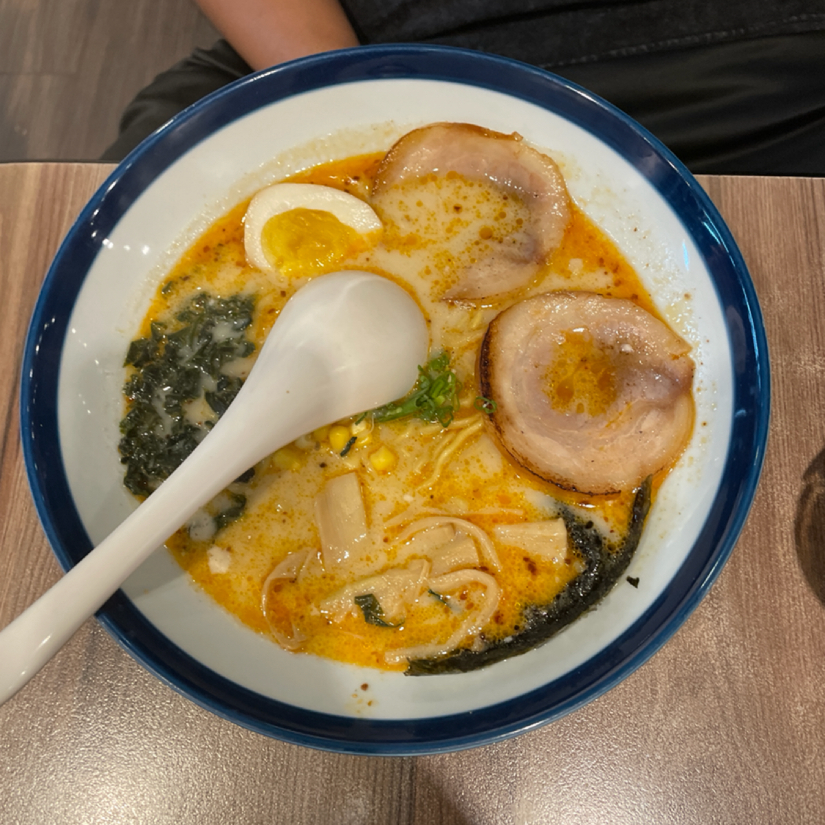 北海道炙燒拉麵 集美店 のレストランの写真： byHH 