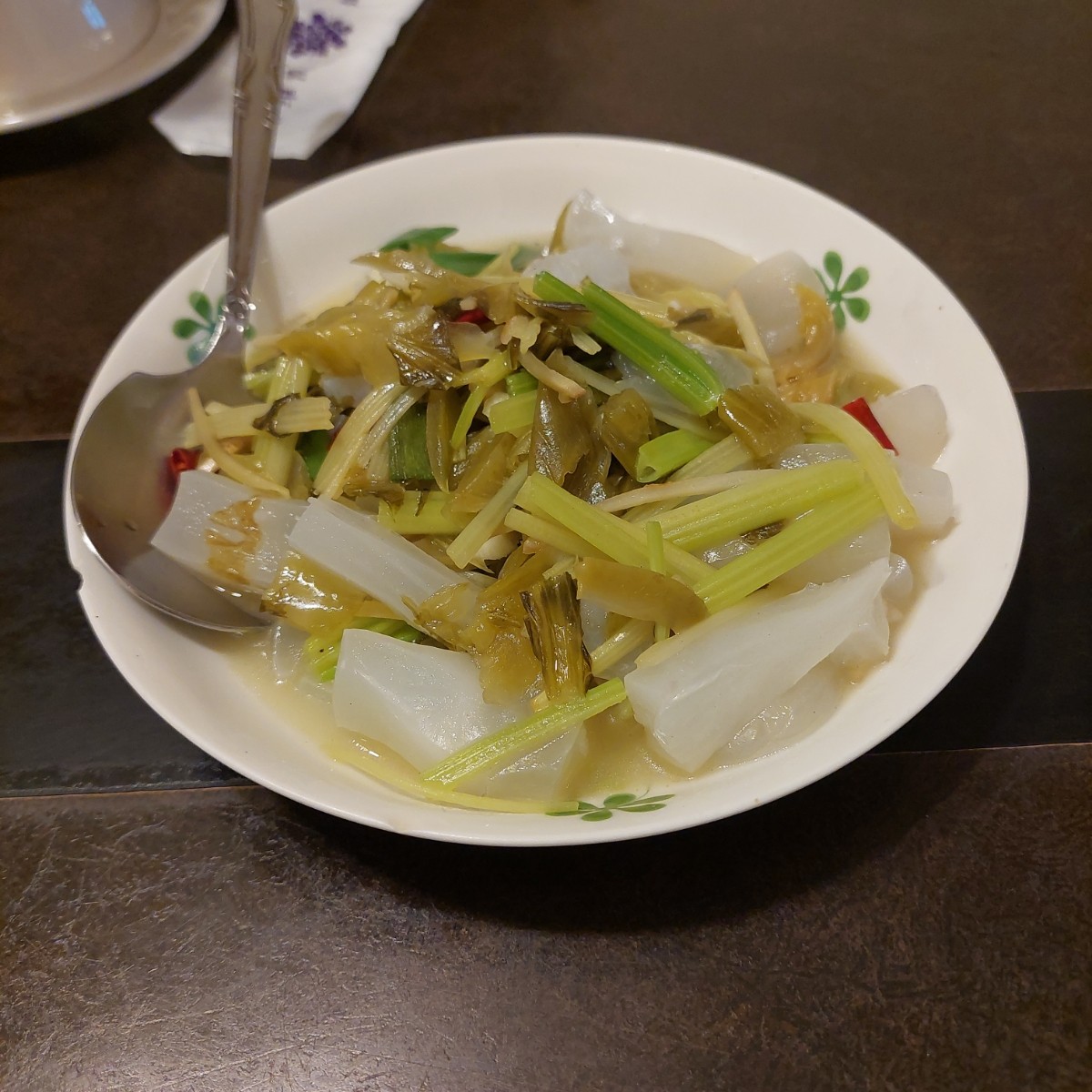 石庭客家小館 のレストランの写真：酸菜炒曼波魚 by永遠的新手 