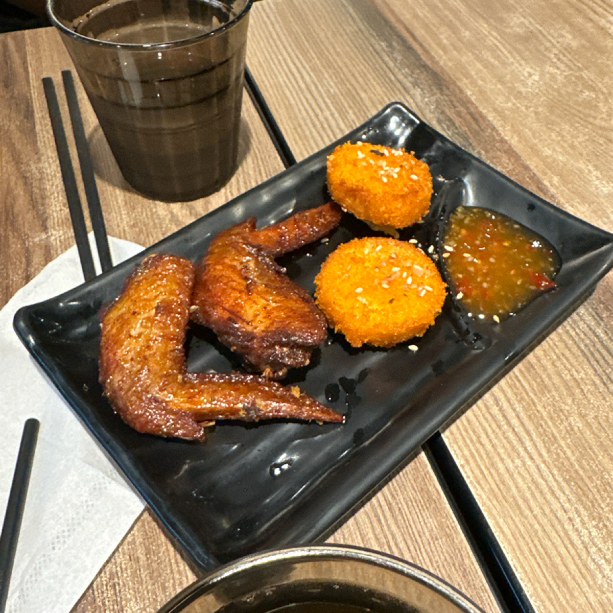 北海道炙燒拉麵 集美店 のレストランの写真：火山豚骨叉燒拉麵+C套餐 byYY 