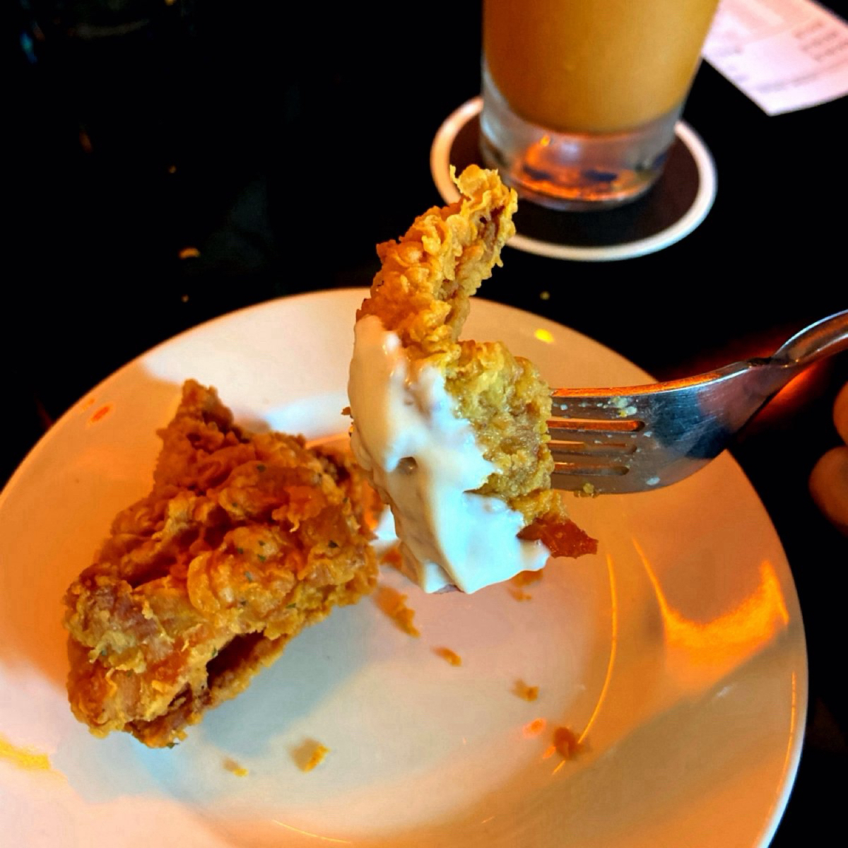 PPM Cafe&amp;Bar のレストランの写真：炸雞近照。 by每個人都在找他的貓 