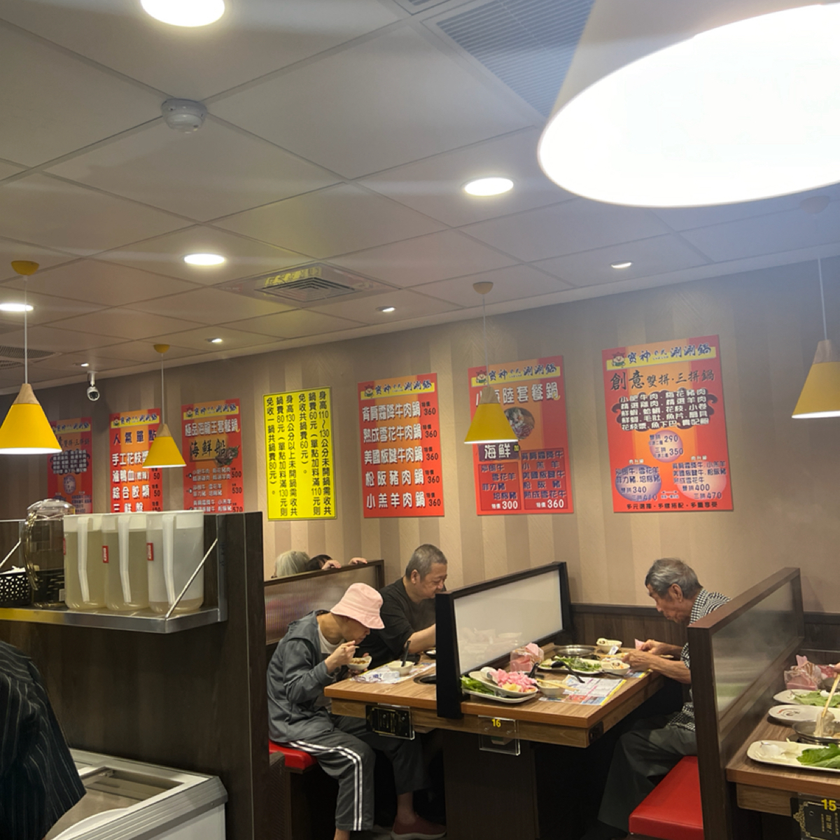 寶神日式涮涮鍋 基隆大武崙店 的菜單圖片： 由Kama Lin 拍攝