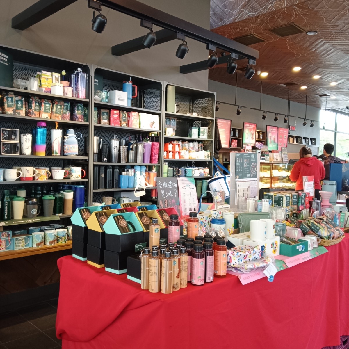 STARBUCKS 星巴克 台中中清門市 のメニューの写真： bychinchillann 