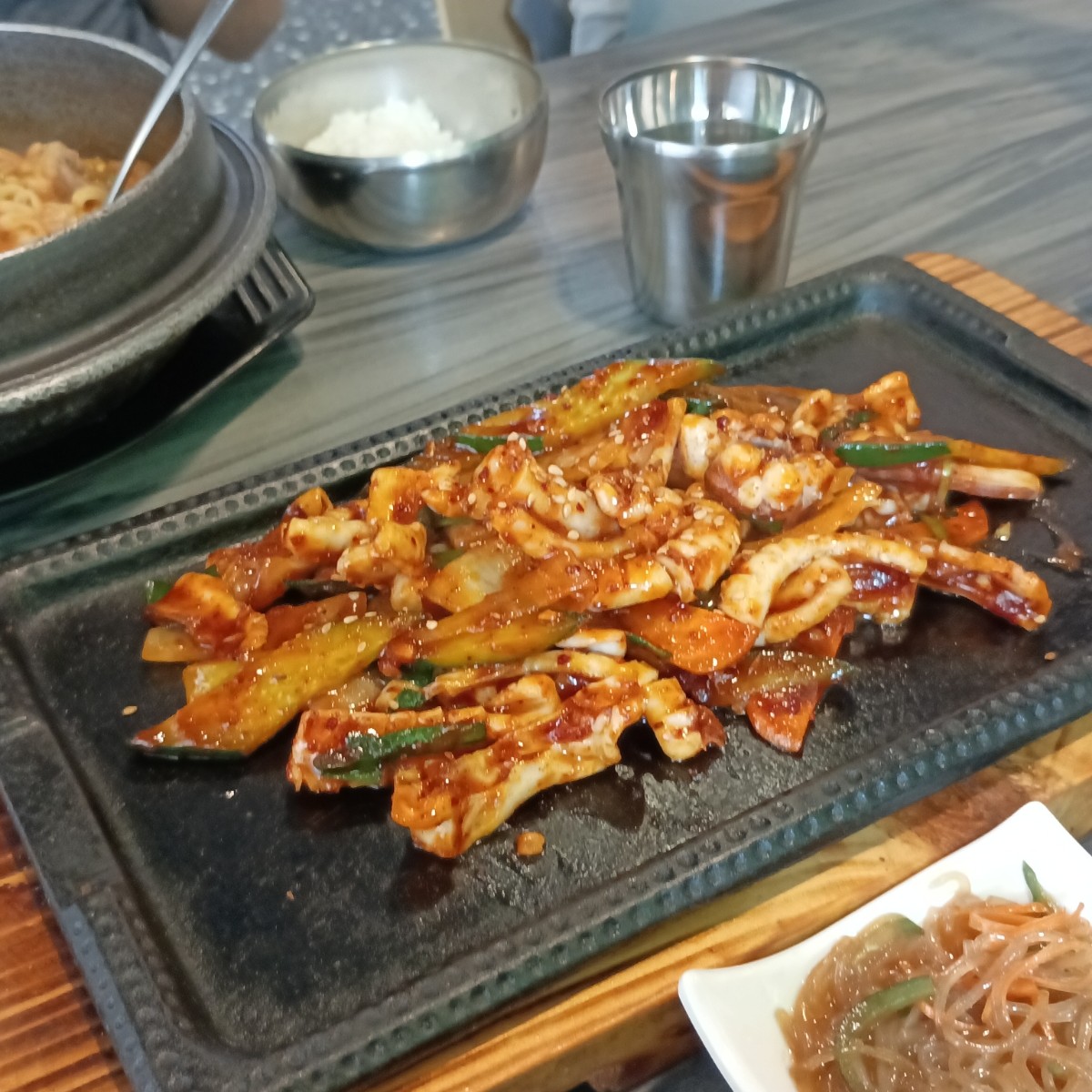 Meal image of 松島송도韓國料理: 辣炒魷魚 shot by 良牙