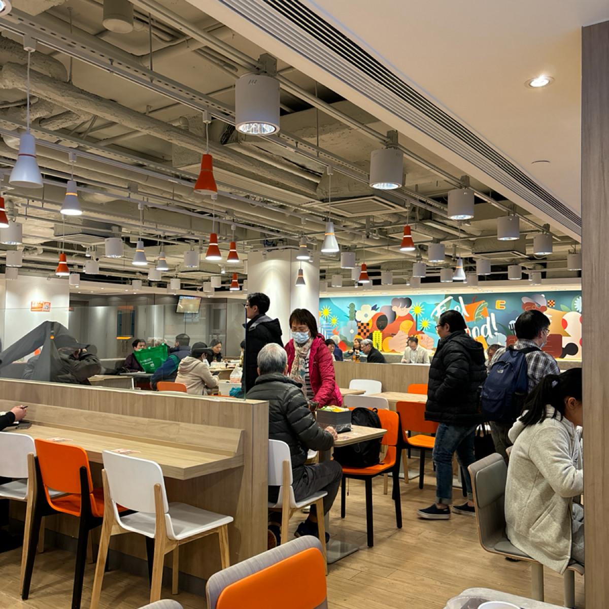 大快活 萬年大廈店 の雰囲気の写真： by2QT2BSTR8 