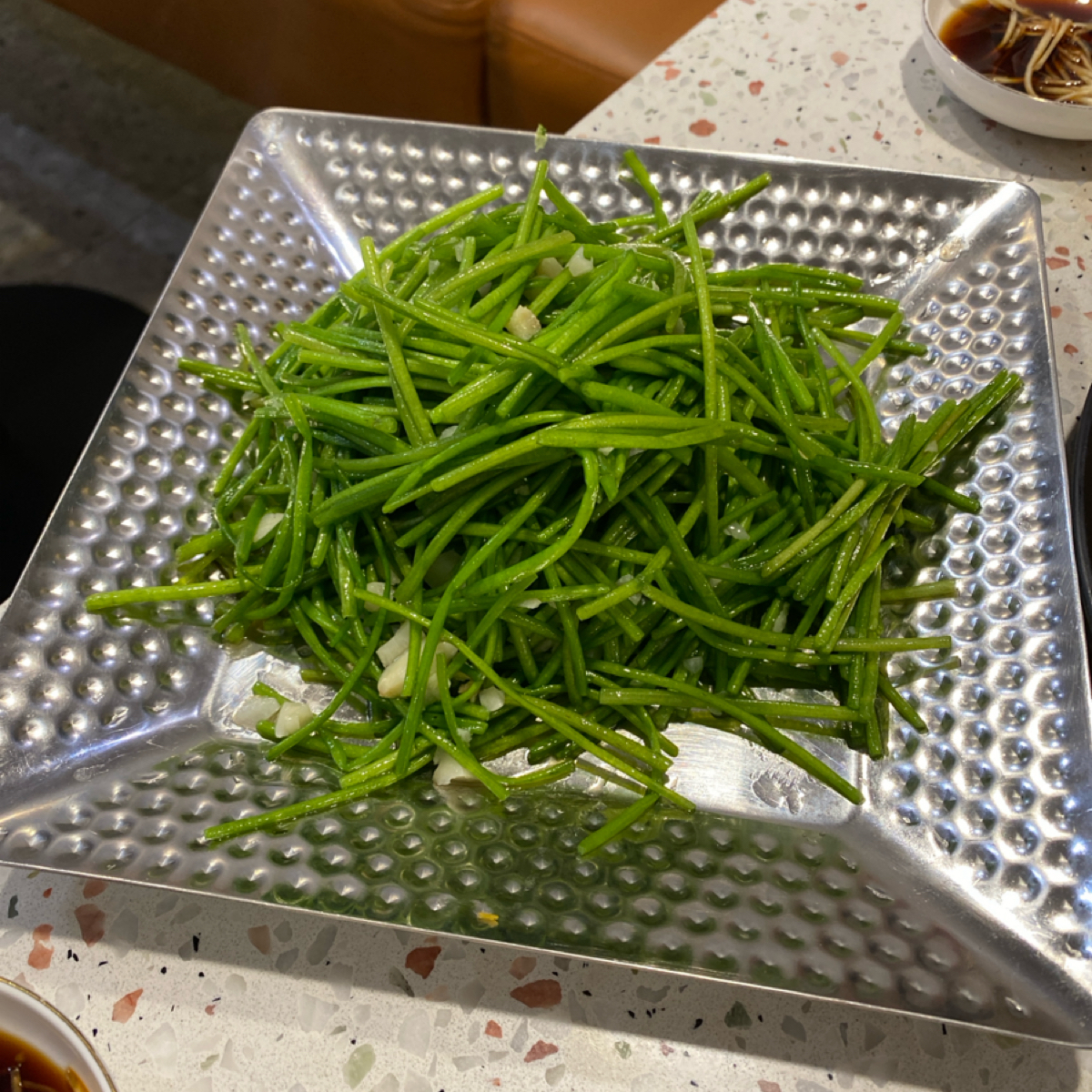 Meal image of 濟南鮮湯包 總店: 炒水蓮 shot by wei
