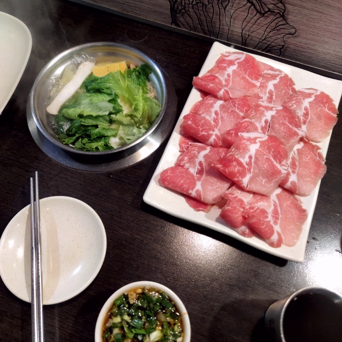 錢都日式涮涮鍋 新莊民安店 の雰囲気の写真： by禮葉 