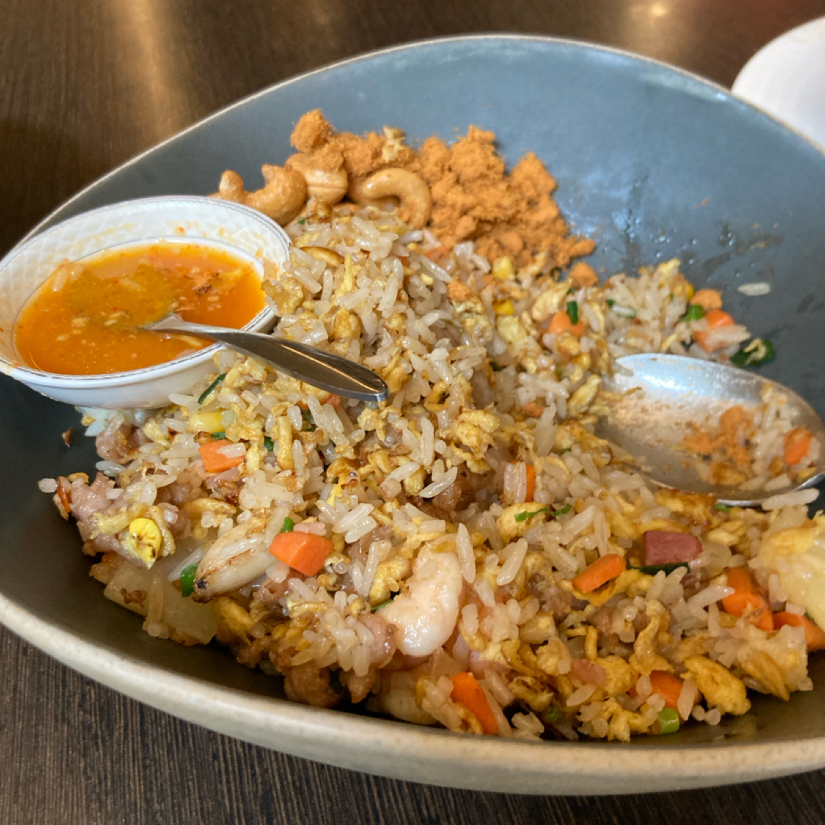 蘭那泰式餐廳 市政店 的餐點圖片：炒飯 由小蛙 拍攝