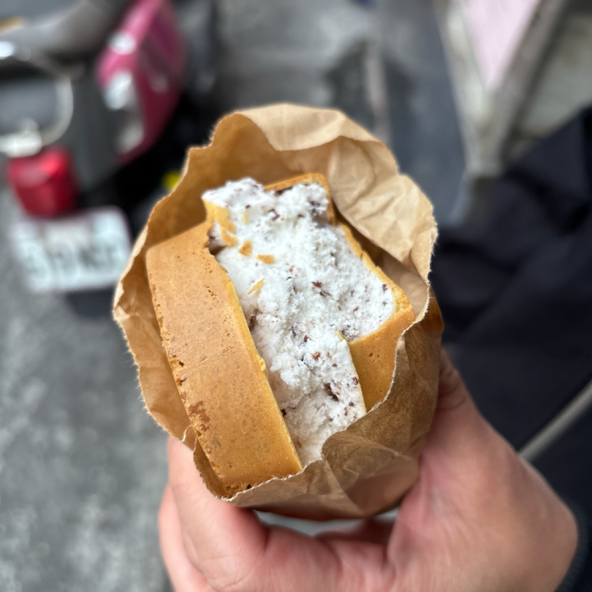 小時候脆皮紅豆餅 礁溪店 のレストランの写真： byBW 