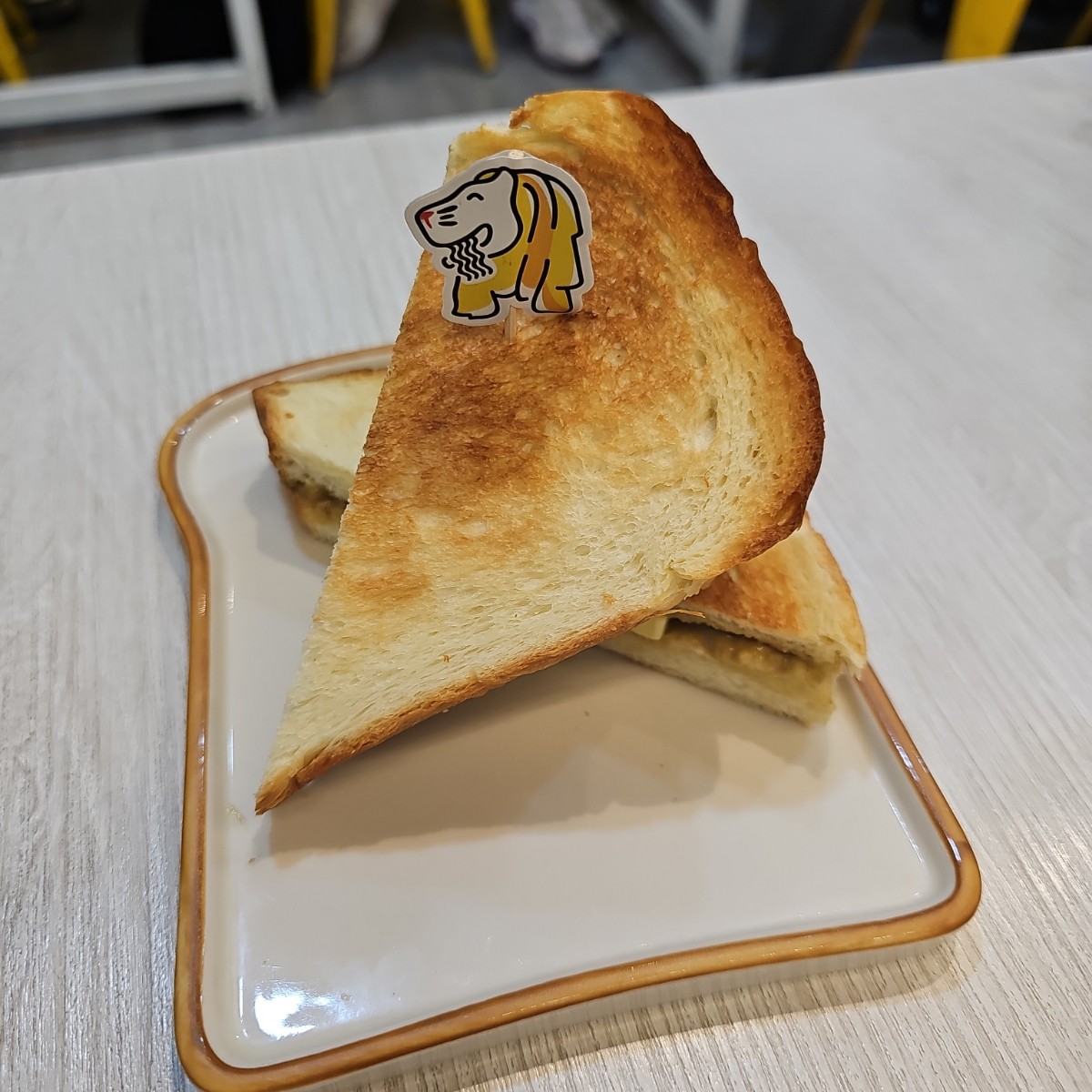 Meal image of 鰤樂仨 新加坡小吃: 🔸️ Kaya吐司 $70
吐司烤得非常酥脆，表面金黃金黃
一看就很有食慾！吐司裡面是鹹奶油與
K shot by 吃貨胖胖
