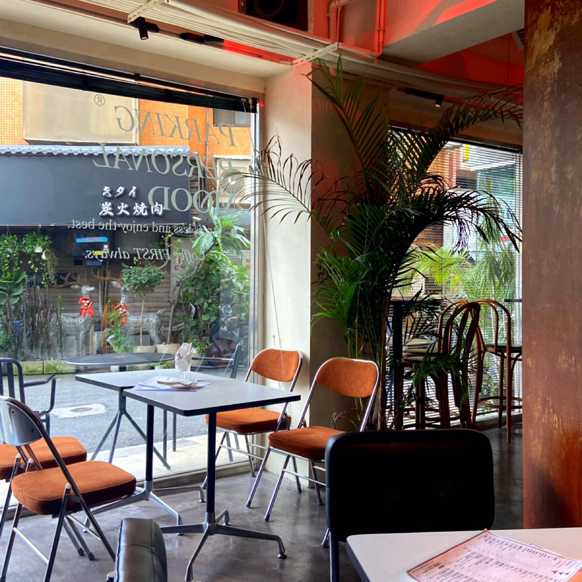 Vibe image of PPM Cafe&amp;Bar:  shot by 每個人都在找他的貓