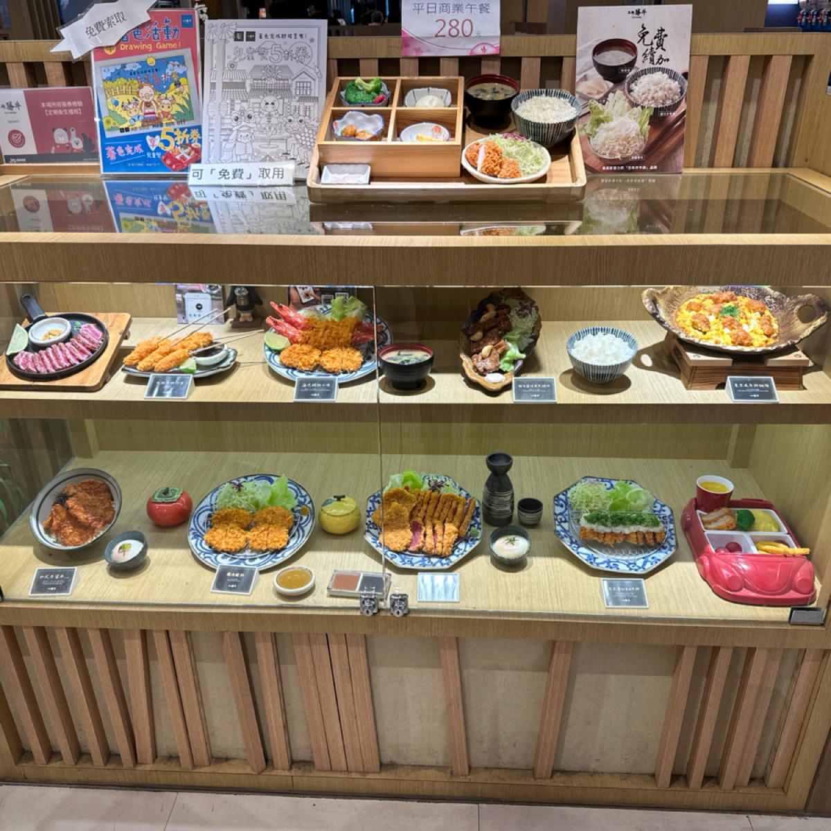 京都勝牛 漢神巨蛋店 の雰囲気の写真： byEunice 