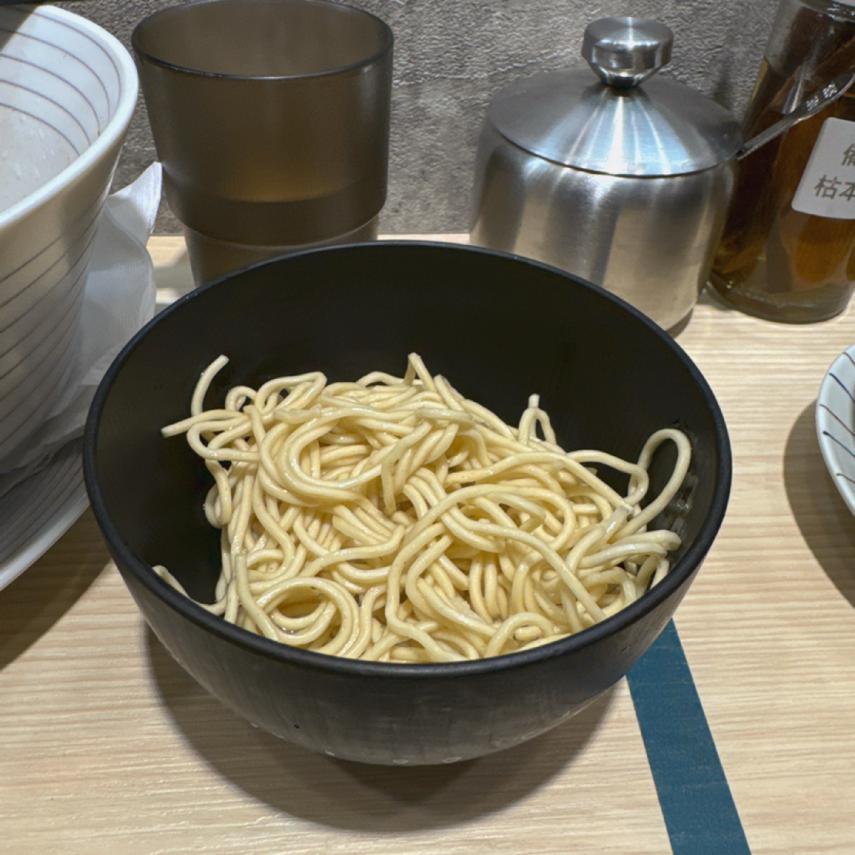Meal image of 數寄屋 銀虎 ぎょかい鷄白湯らーめん専門店: 加麵（半球） shot by Jacker