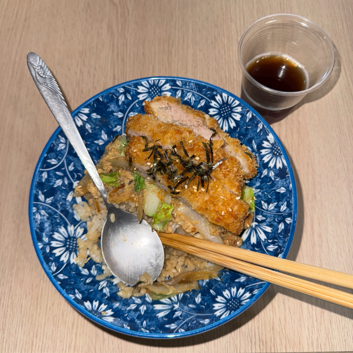 Meal image of 浪跡食堂: 炸厚切豬排丼飯115元 shot by ninyyeh