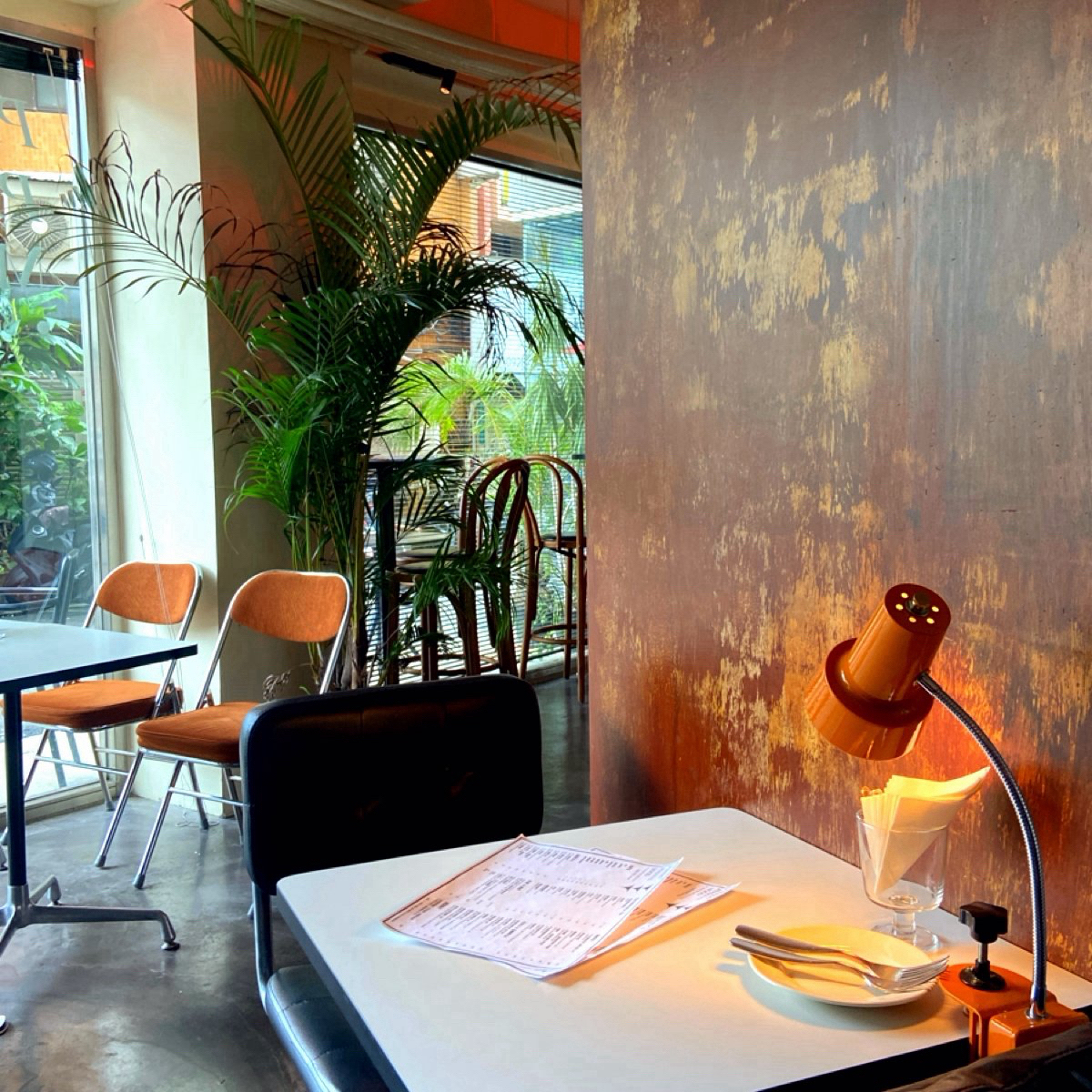 Vibe image of PPM Cafe&amp;Bar:  shot by 每個人都在找他的貓