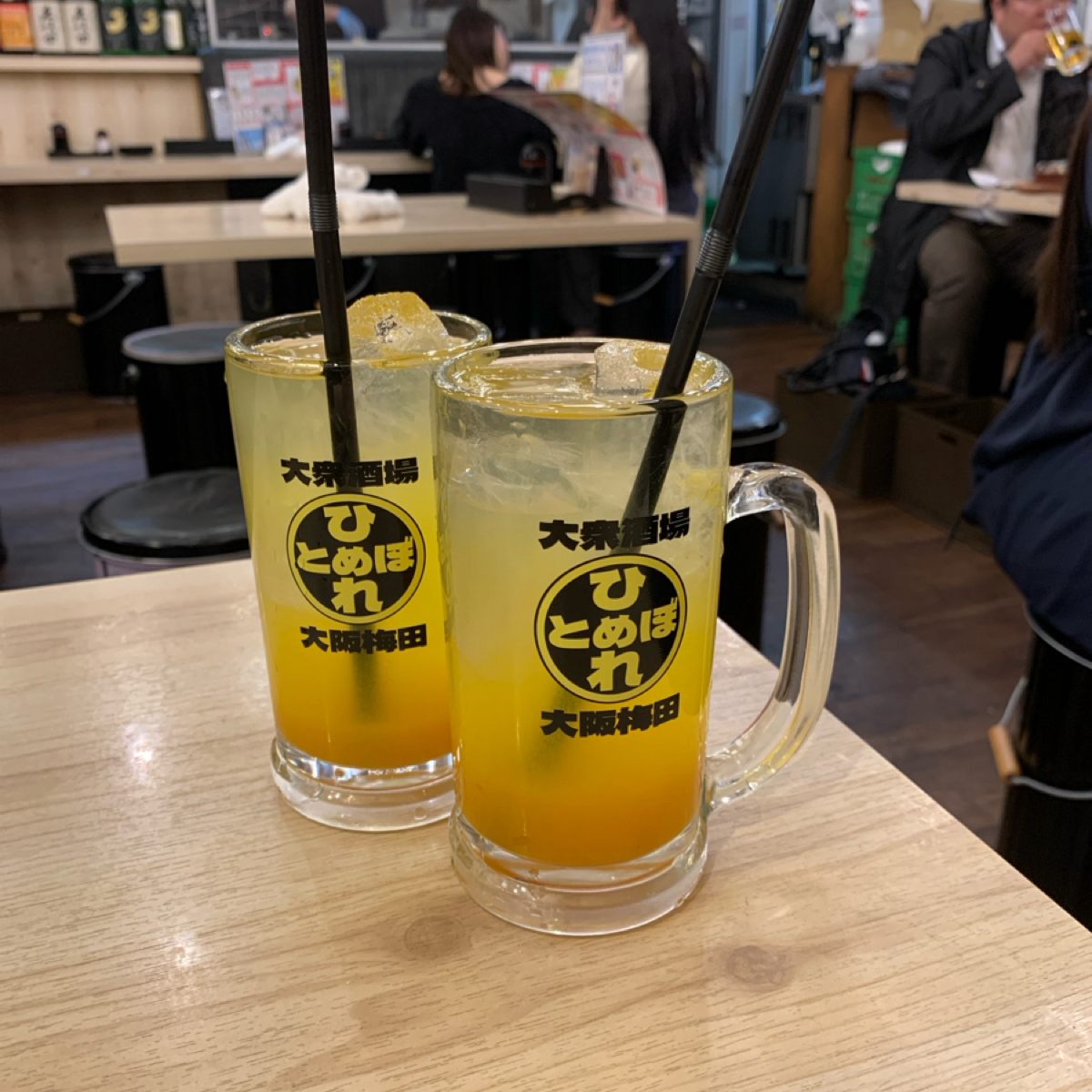 肉ト魚 大衆酒場 ひとめぼれ  梅田本店 のレストランの写真：ドリンク byshoko 