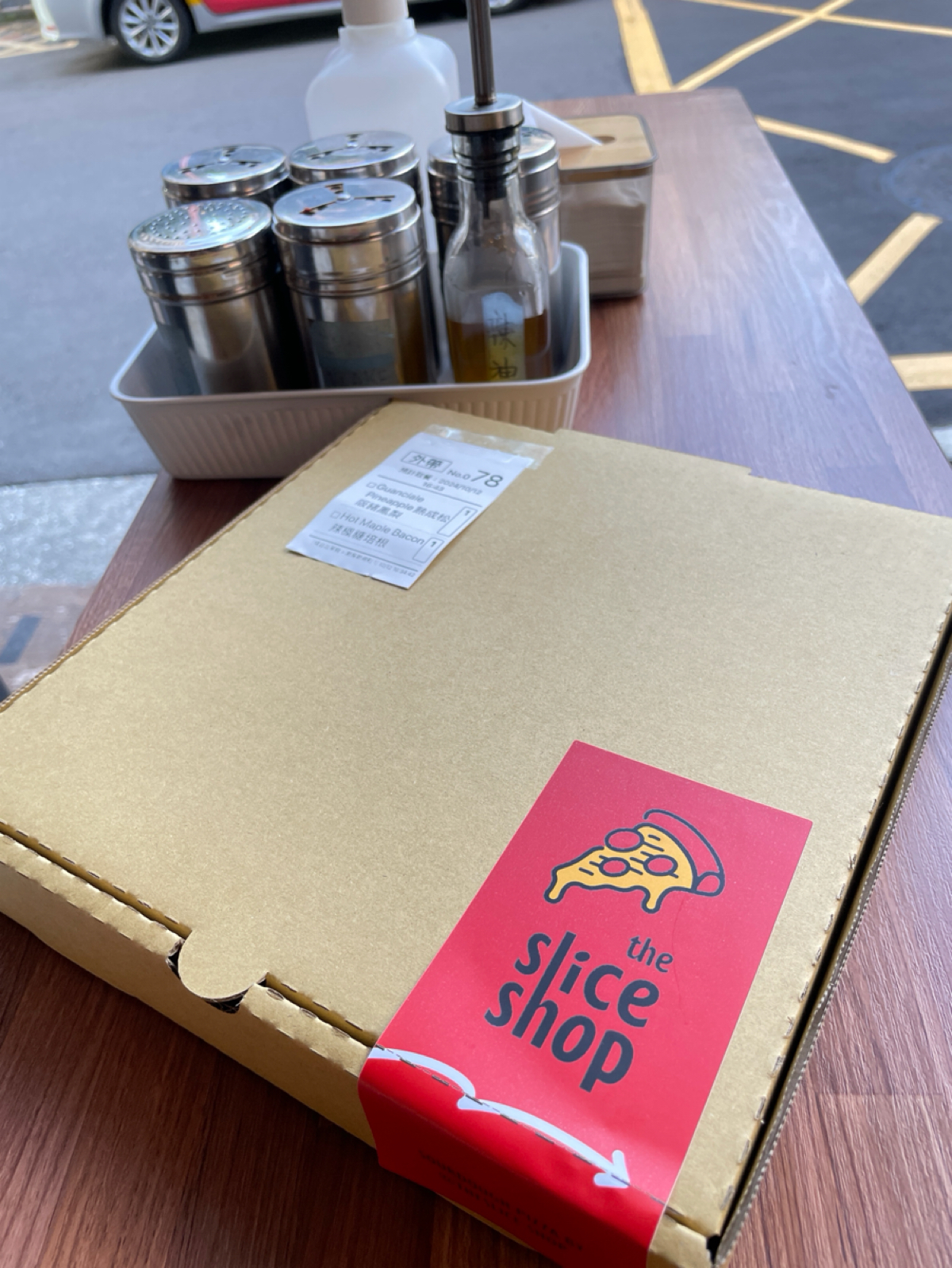 The Slice Shop のレストランの写真： byDixon 
