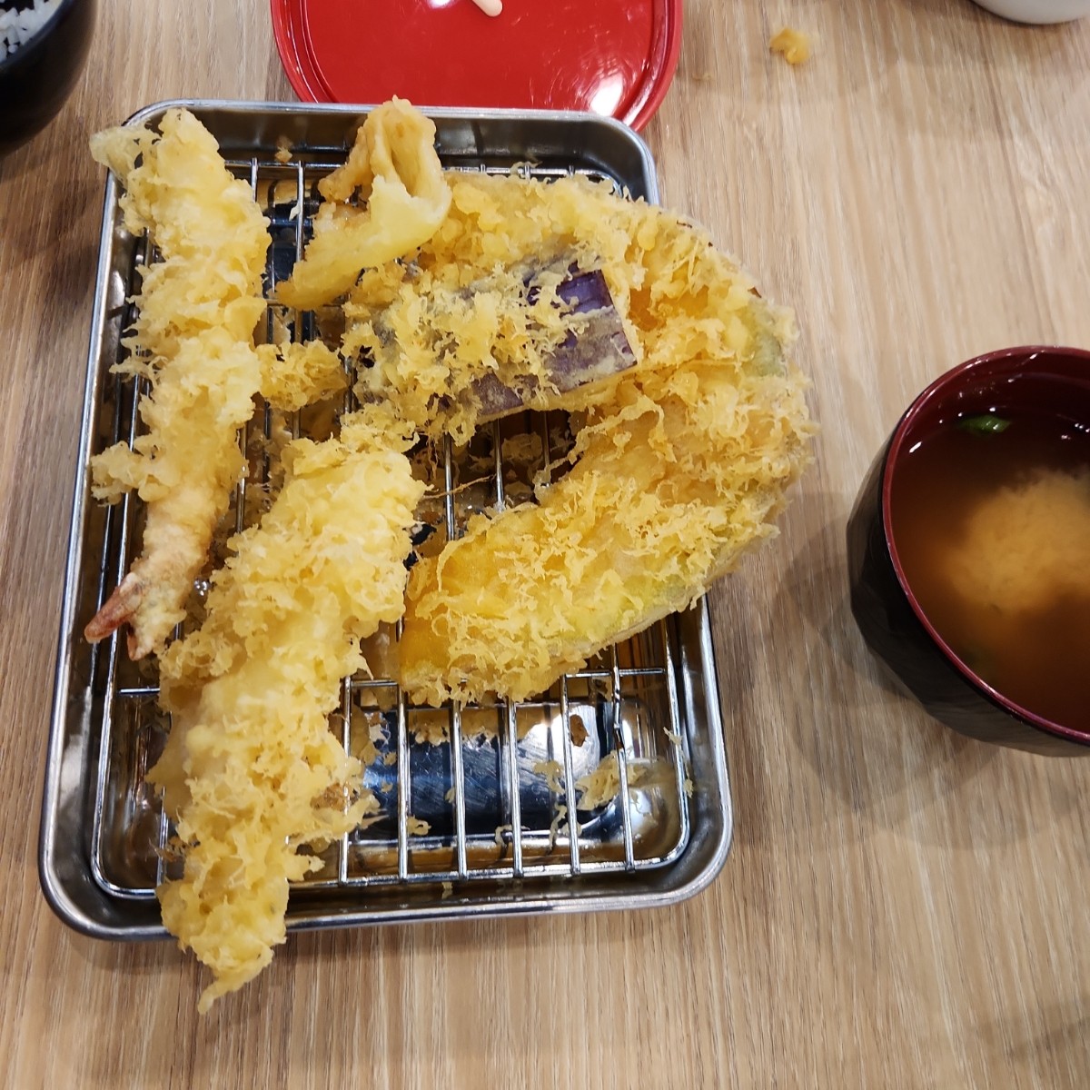 nikutsume Denai Alam のレストランの写真：tori tempura set byblacktaiko 
