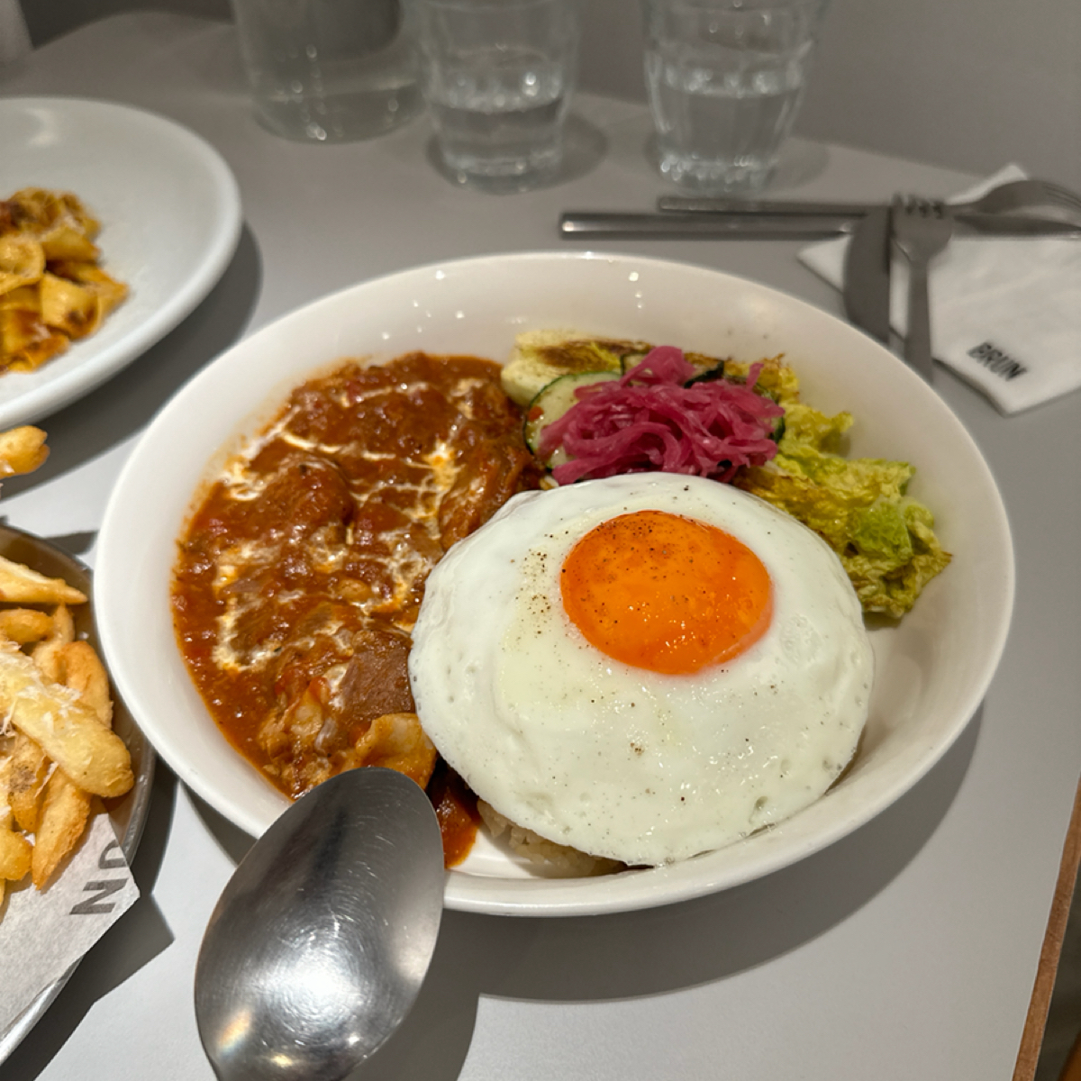 BRUN不然 信義店 のレストランの写真： byYii 