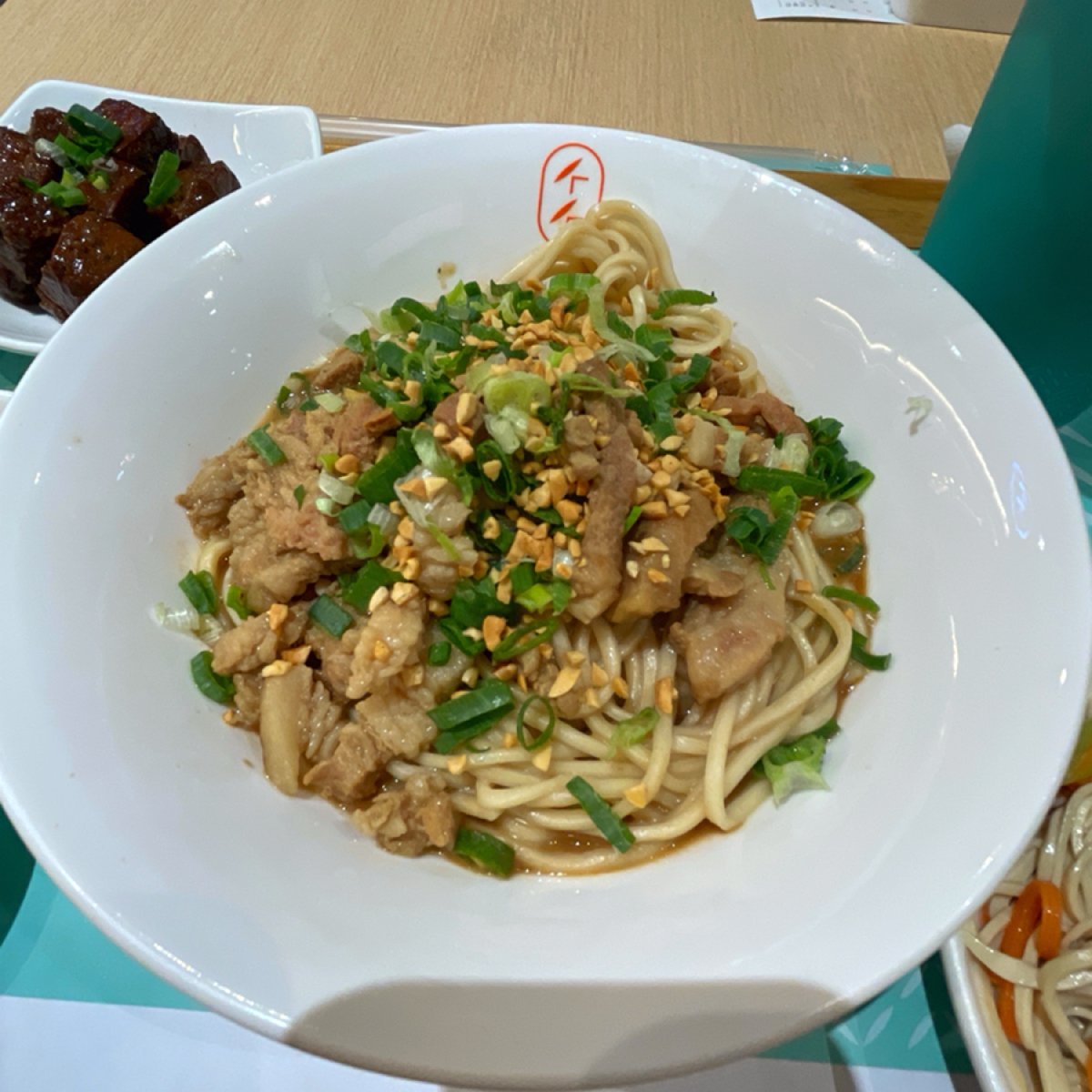 Meal image of 墨竹亭｜燃麵本家 台中黎明店: 香豚麻醬拌麵套餐 $170 shot by 一刻又一嗑