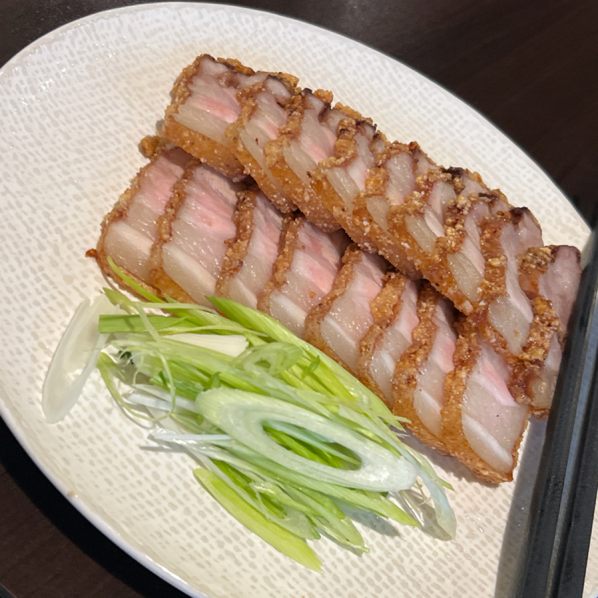 隱食家 的餐點圖片：紅糟肉 由動吃動吃動吃 拍攝