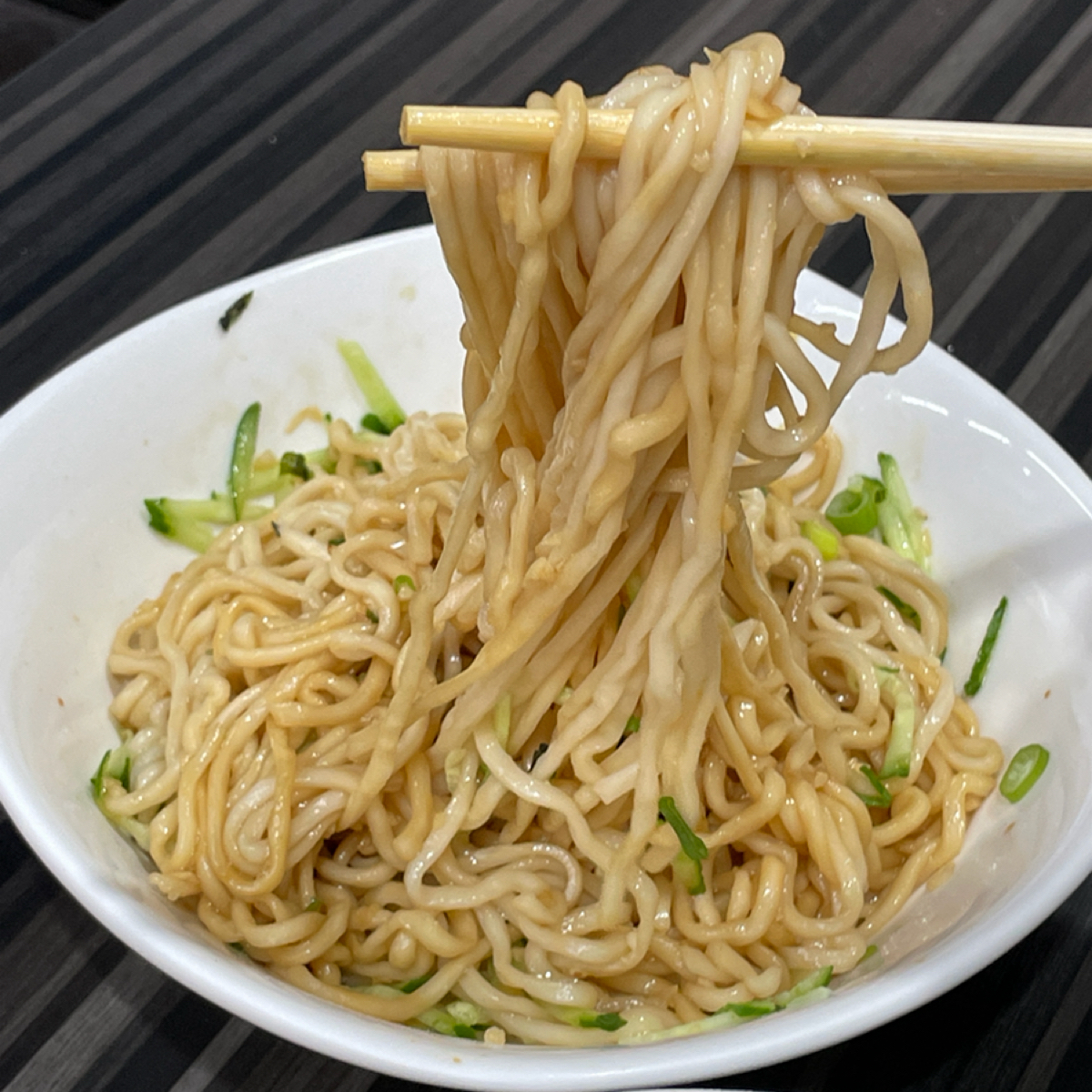 尚純飲料店 のレストランの写真：蒜麵的麵很有嚼勁！ byFreddy Liu 
