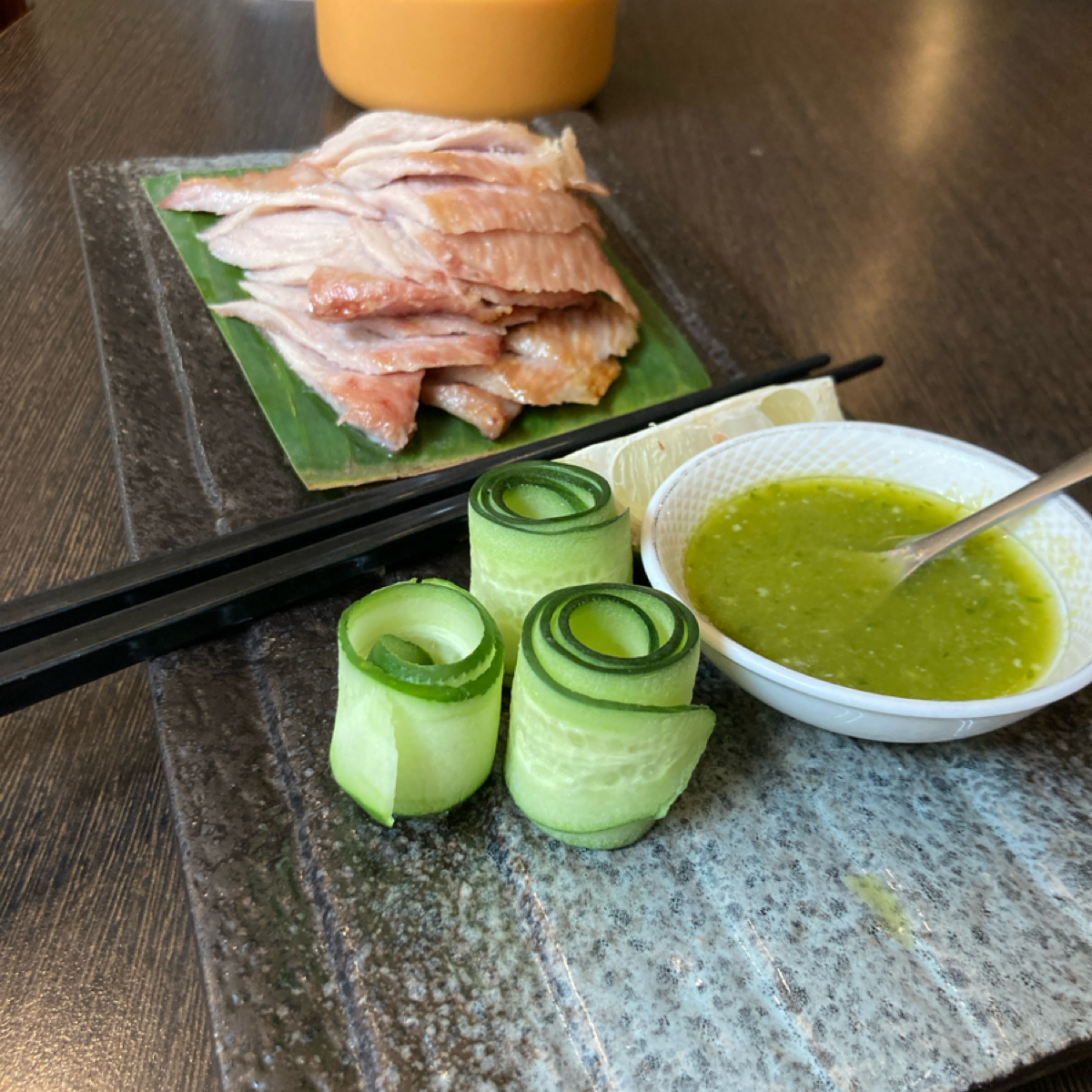 蘭那泰式餐廳 市政店 的餐點圖片：松阪豬 由小蛙 拍攝