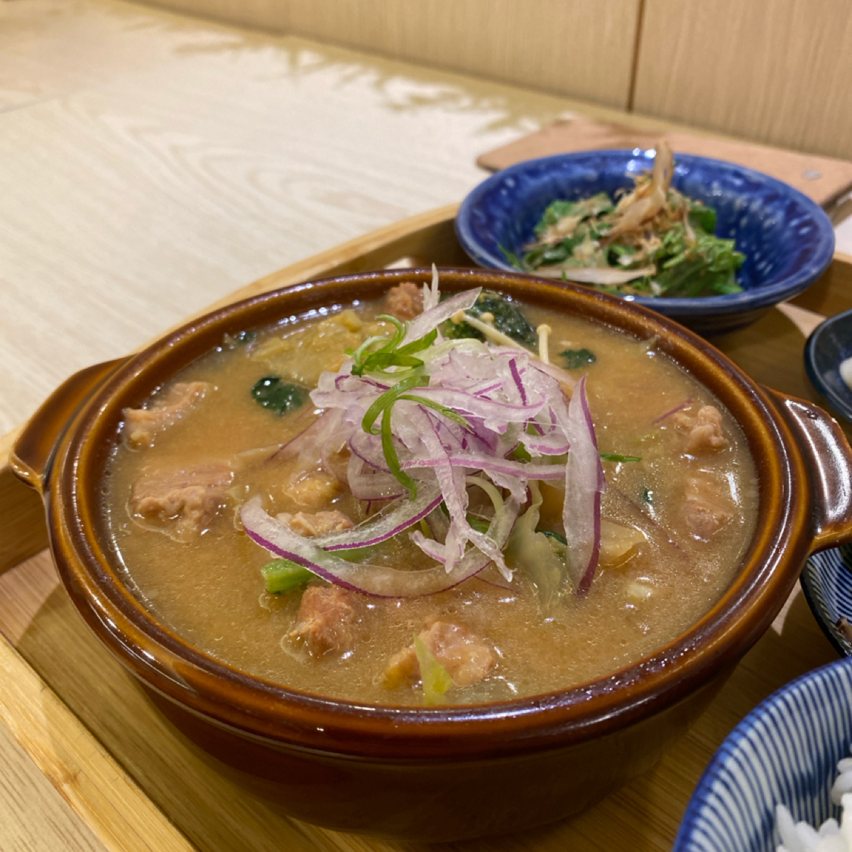 Meal image of 芝生食堂 忠孝新生店: 味噌野菜香草豬肉 shot by wei