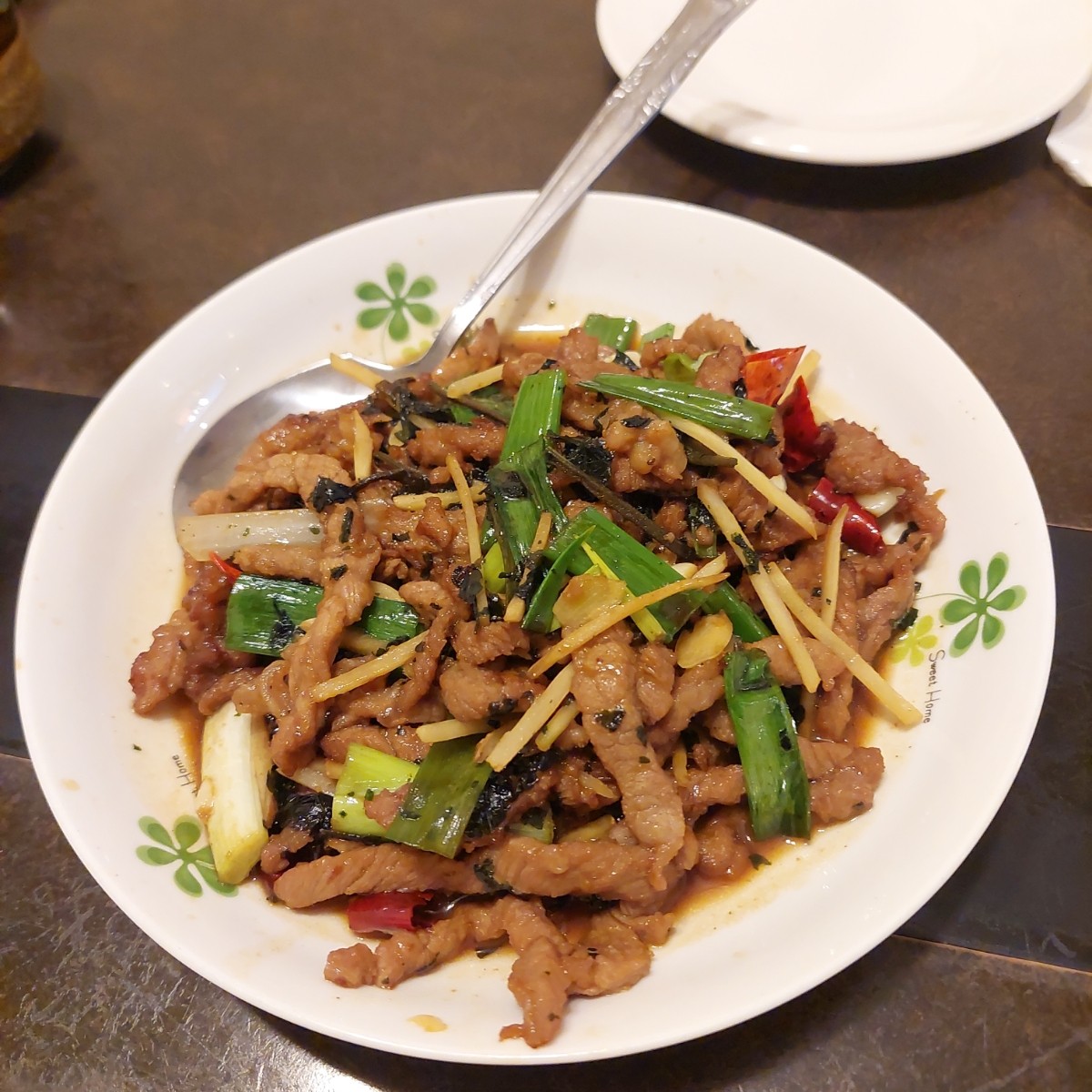 石庭客家小館 のレストランの写真：紫蘇牛肉 by永遠的新手 